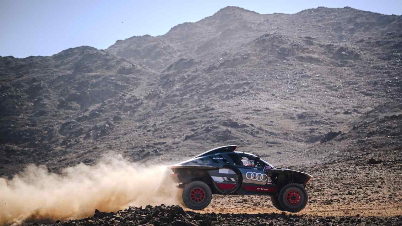 Carlos Sainz Clinches 2024 Dakar Victory for Audi in Grueling OffRoad